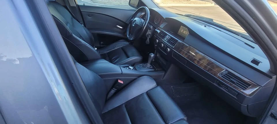 2004 BMW E60 545i & 550i Sedan - Image 9 of 18