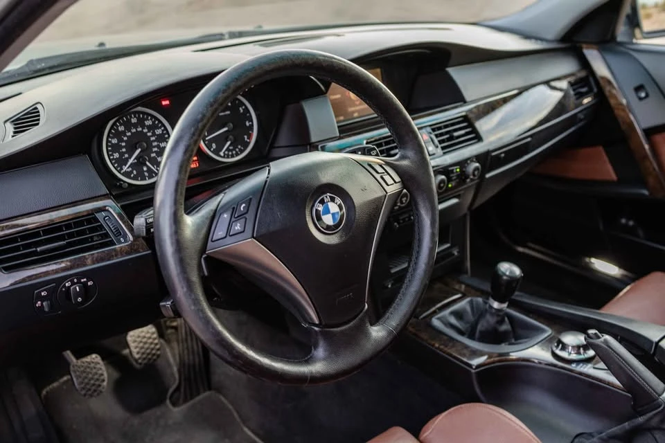 2004 BMW E60 545i & 550i Sedan - Image 4 of 14