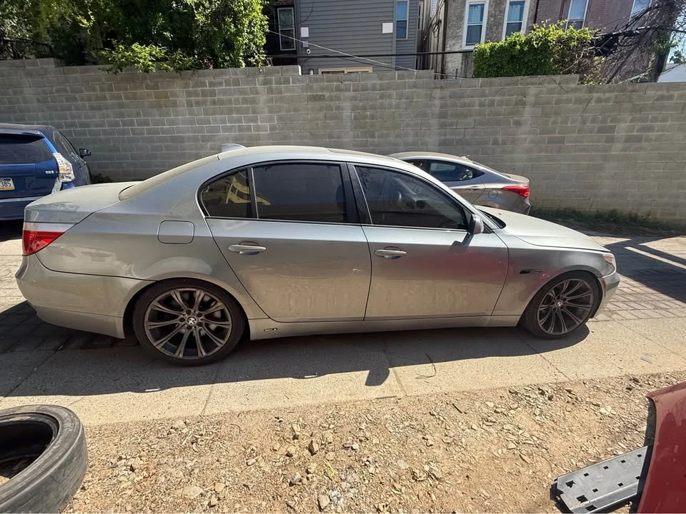 2004 BMW E60 545i & 550i Sedan - Image 4 of 16