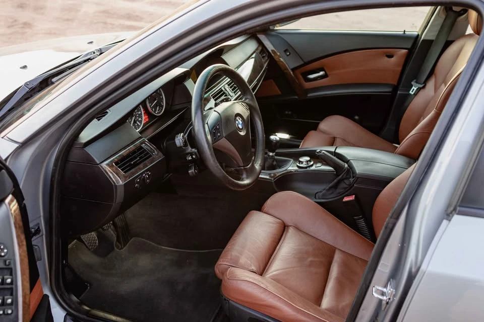 2004 BMW E60 545i & 550i Sedan - Image 3 of 14