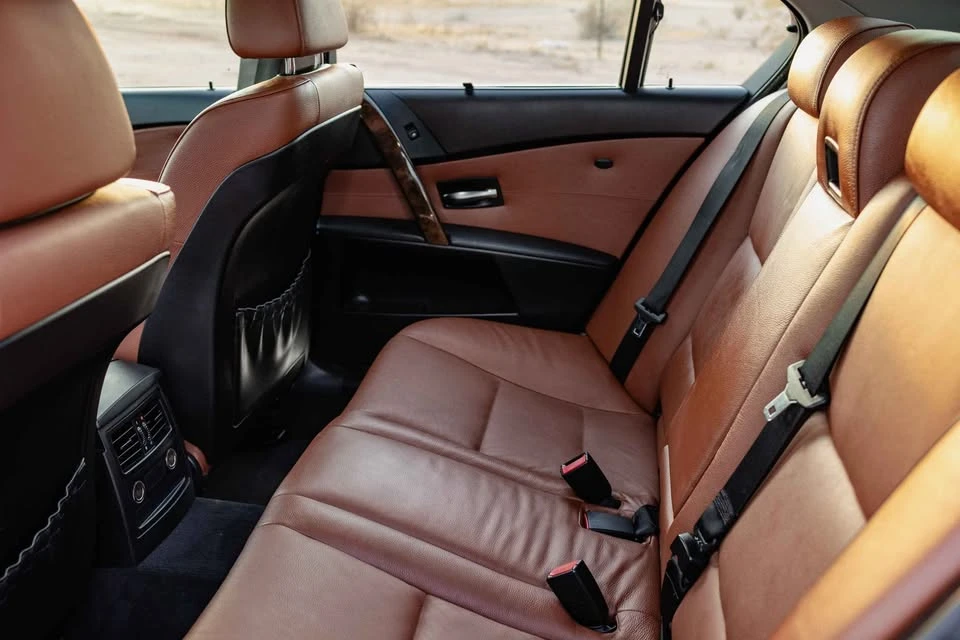 2004 BMW E60 545i & 550i Sedan - Image 7 of 14