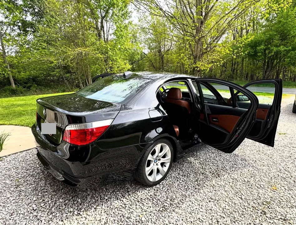 2004 BMW E60 545i & 550i Sedan - Image 2 of 12