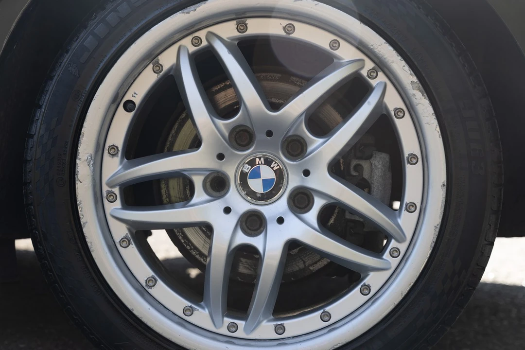 2004 BMW E39 5 Series - Image 14 of 30