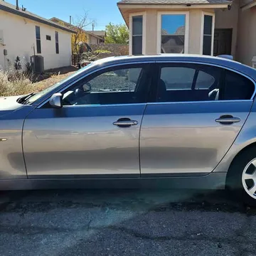 2004 BMW 525i