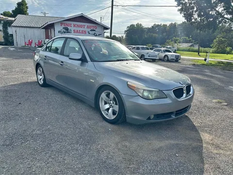 2004 BMW 525i