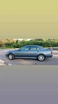2004 BMW 528i