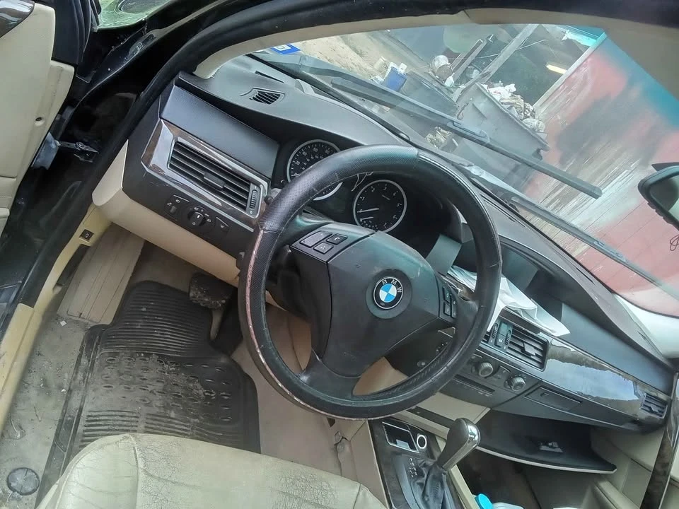 2004 BMW E60 5 Series Sedan - Image 4 of 4