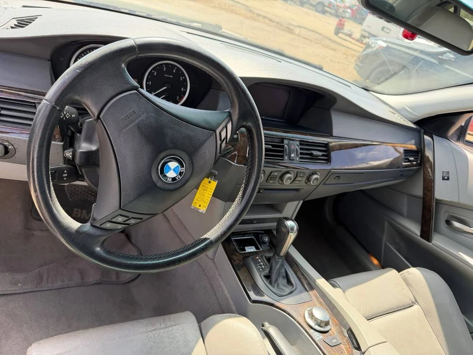 2004 BMW E60 5 Series Sedan - Image 7 of 11
