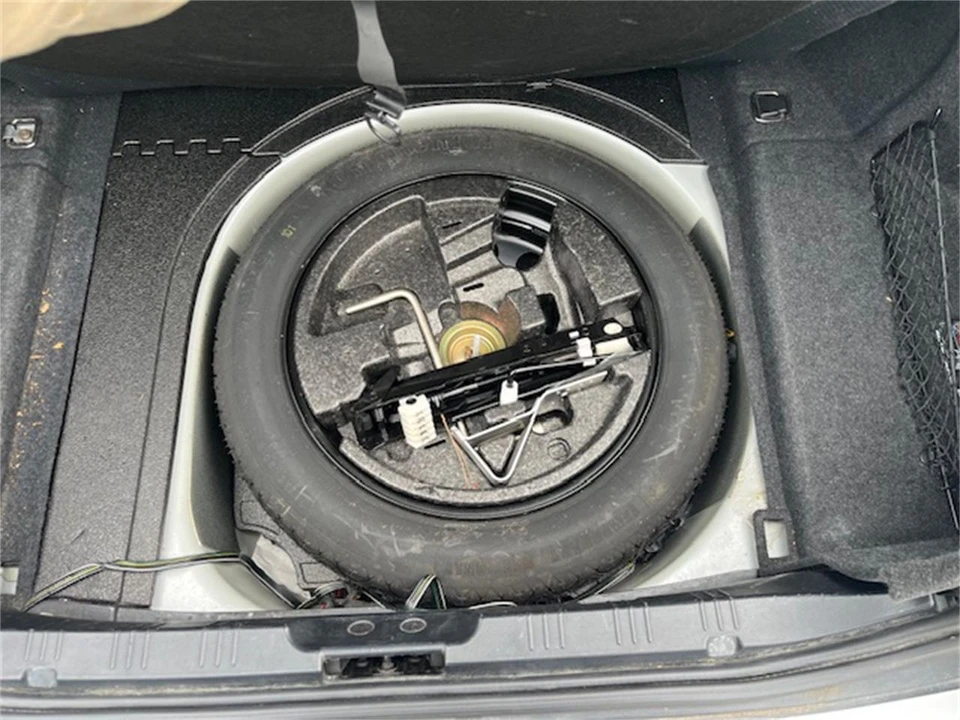 2004 BMW E39 5 Series - Image 17 of 25