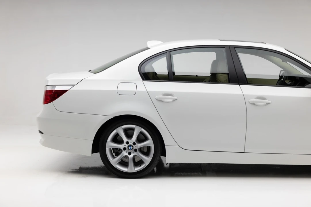 2004 BMW E60 545i & 550i Sedan - Image 21 of 21