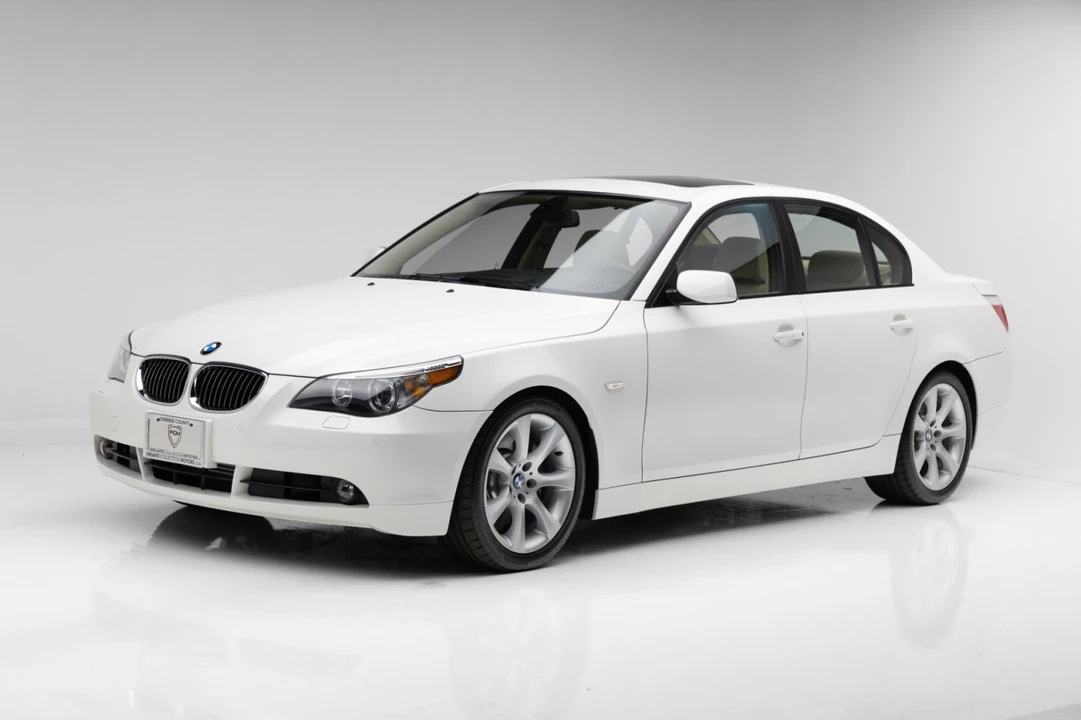 2004 BMW E60 545i & 550i Sedan - Image 13 of 21
