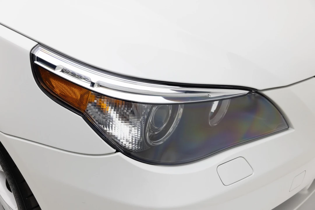 2004 BMW E60 545i & 550i Sedan - Image 16 of 21