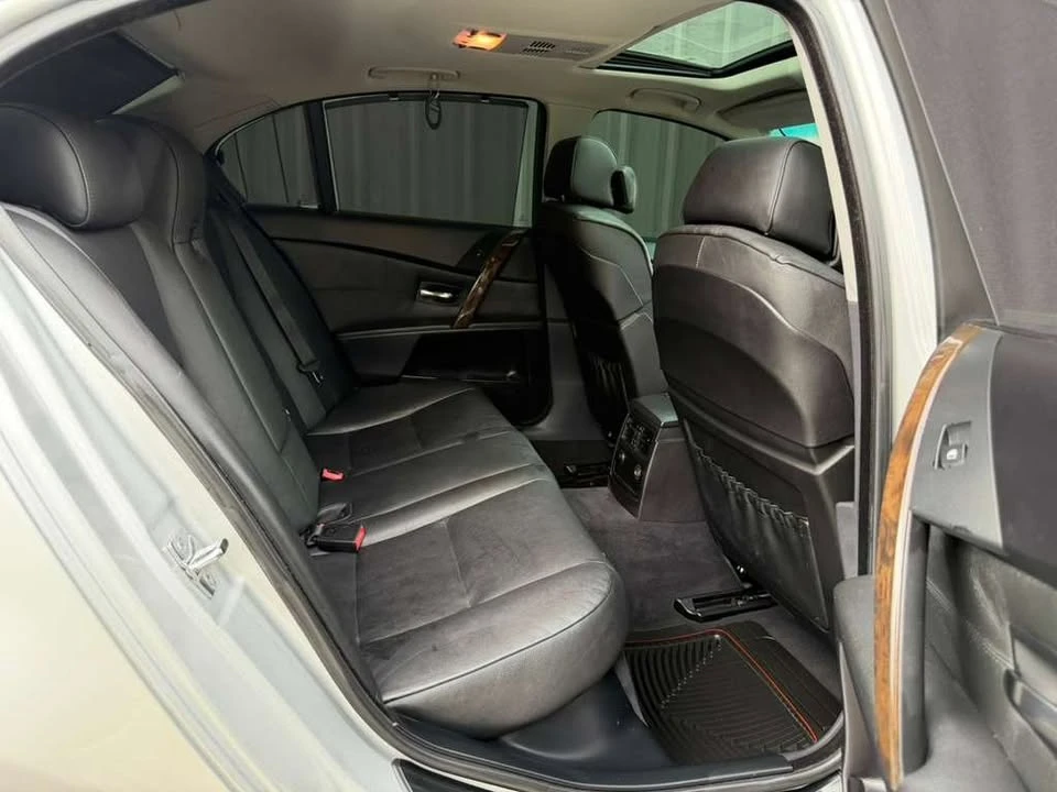 2004 BMW E60 545i & 550i Sedan - Image 17 of 20