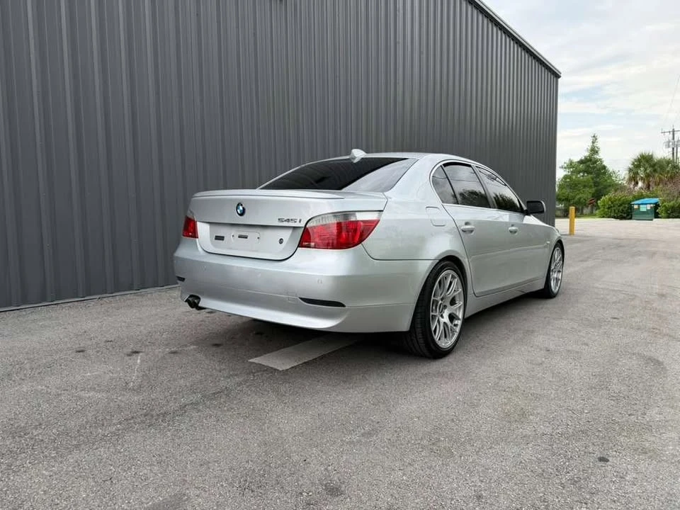 2004 BMW E60 545i & 550i Sedan - Image 4 of 20