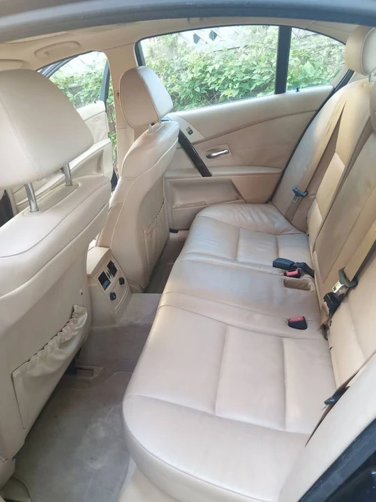 2004 BMW E60 545i & 550i Sedan - Image 13 of 18