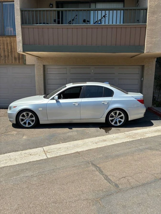 2004 BMW E60 545i & 550i Sedan - Image 2 of 4