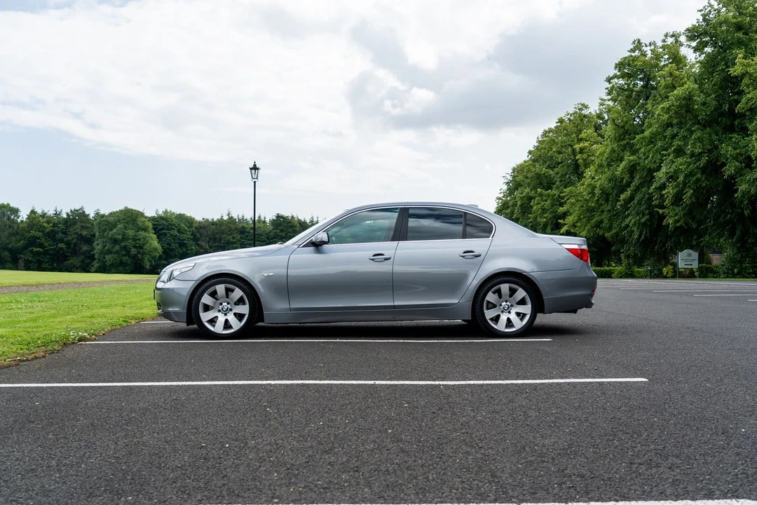 2004 BMW E60 545i & 550i Sedan - Image 10 of 30
