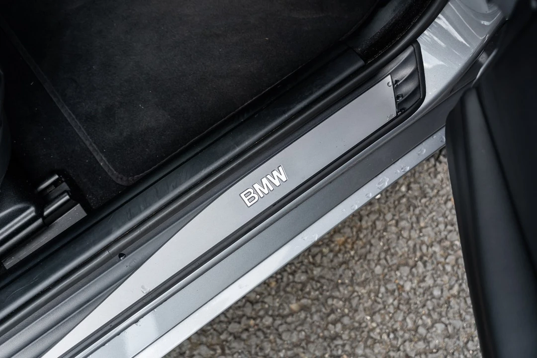 2004 BMW E60 545i & 550i Sedan - Image 30 of 30