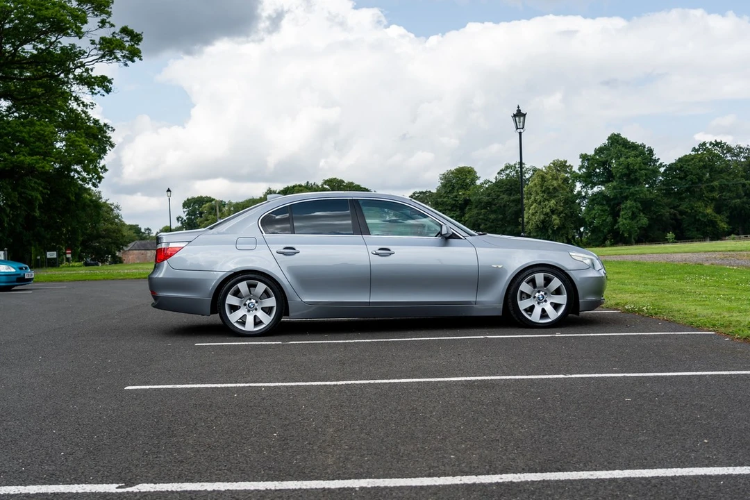 2004 BMW E60 545i & 550i Sedan - Image 9 of 30