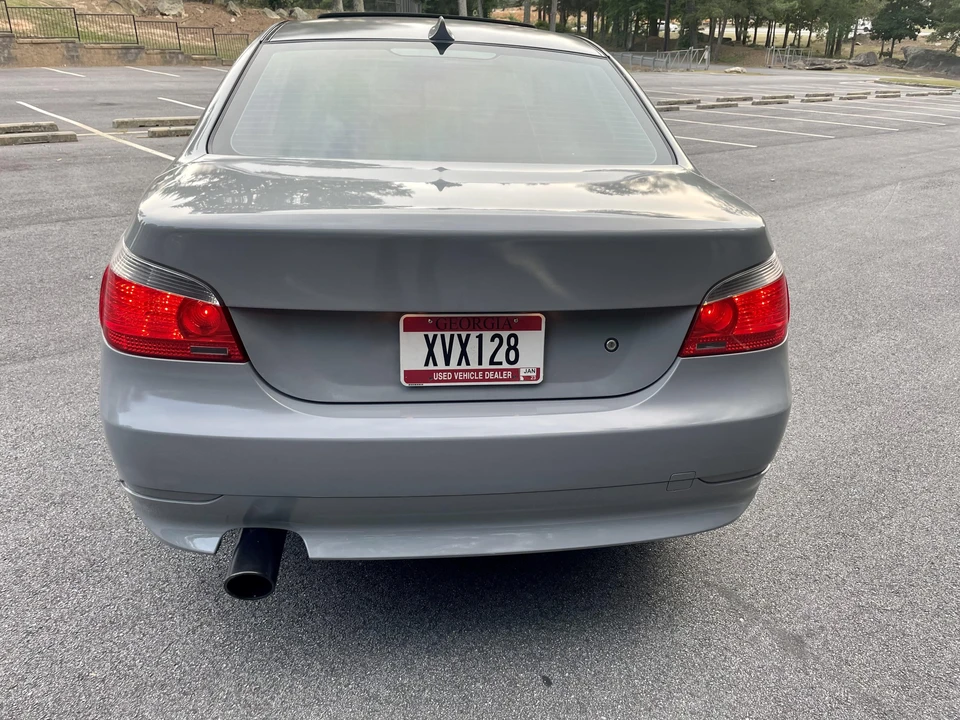 2004 BMW E60 545i & 550i Sedan - Image 16 of 31