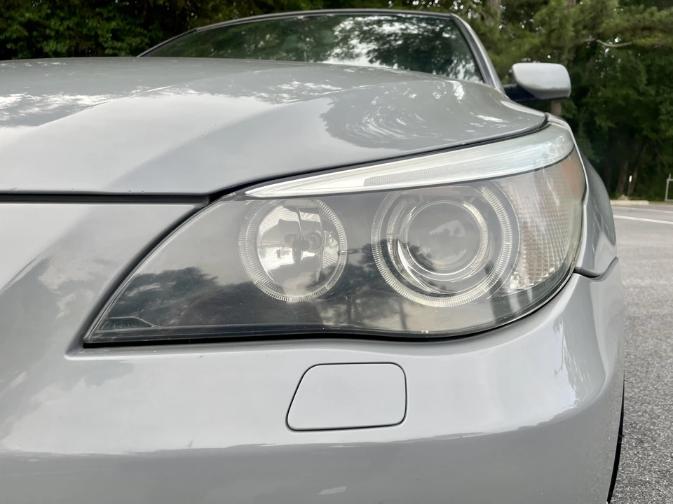 2004 BMW E60 545i & 550i Sedan - Image 24 of 31