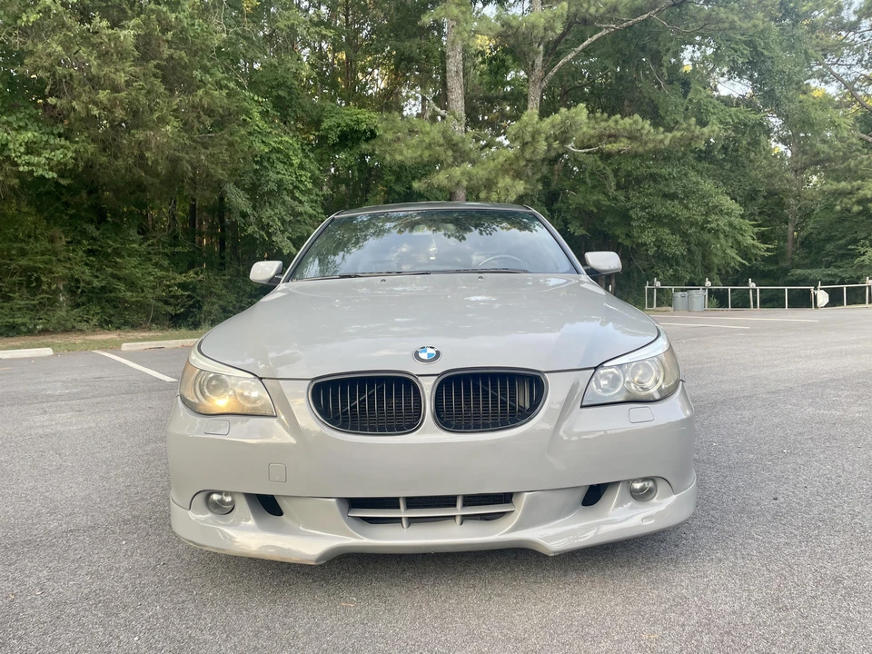 2004 BMW E60 545i & 550i Sedan - Image 9 of 31