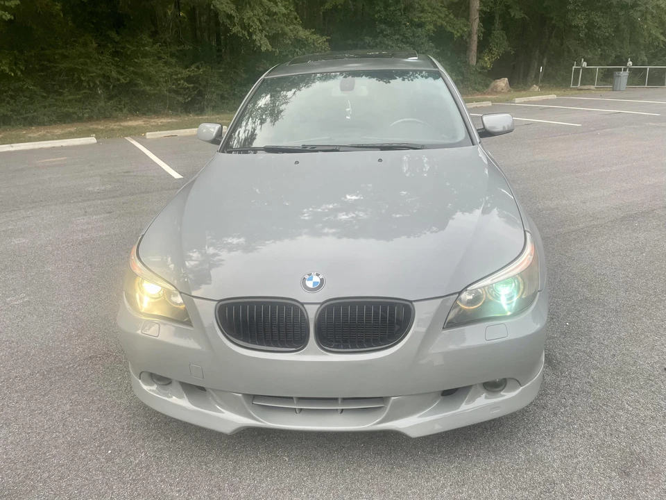 2004 BMW E60 545i & 550i Sedan - Image 7 of 31
