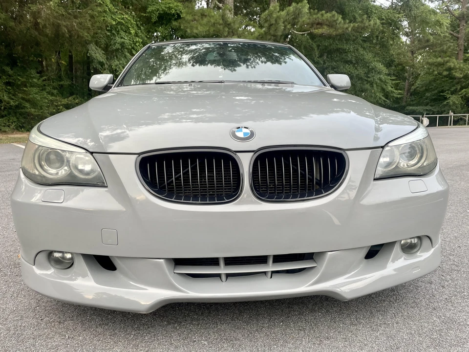 2004 BMW E60 545i & 550i Sedan - Image 23 of 31