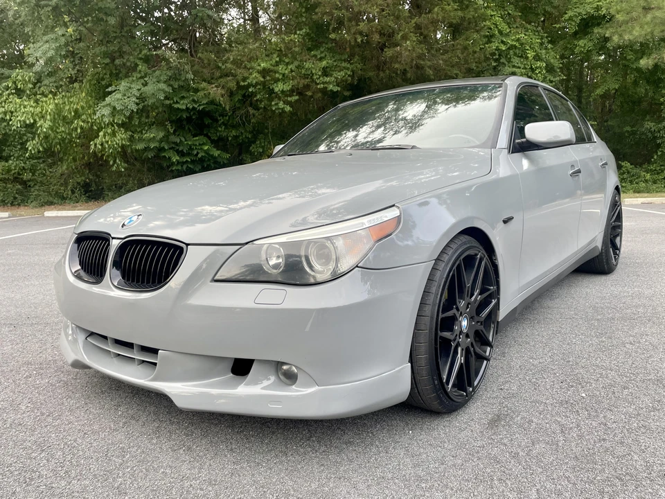 2004 BMW E60 545i & 550i Sedan - Image 12 of 31