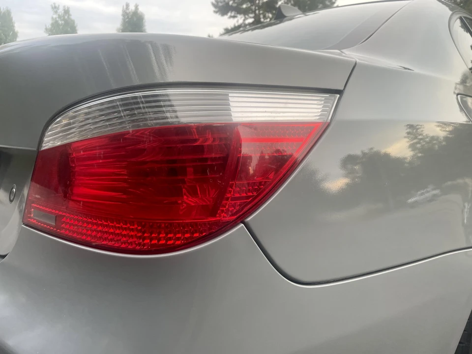 2004 BMW E60 545i & 550i Sedan - Image 30 of 31