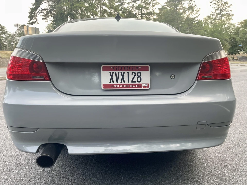 2004 BMW E60 545i & 550i Sedan - Image 17 of 31