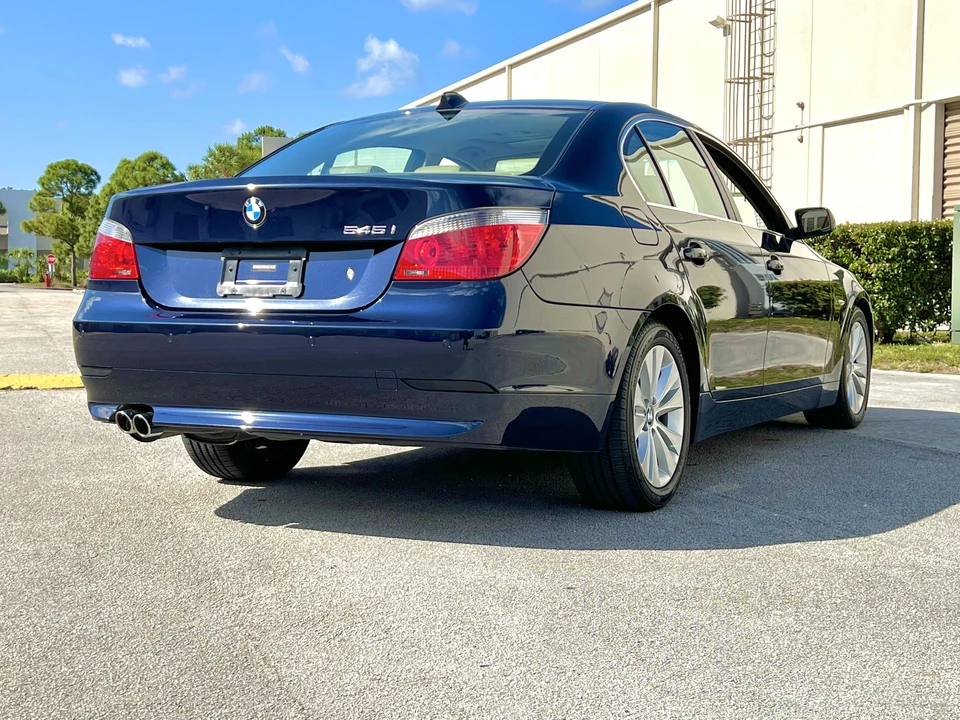 2004 BMW E60 545i & 550i Sedan - Image 18 of 31