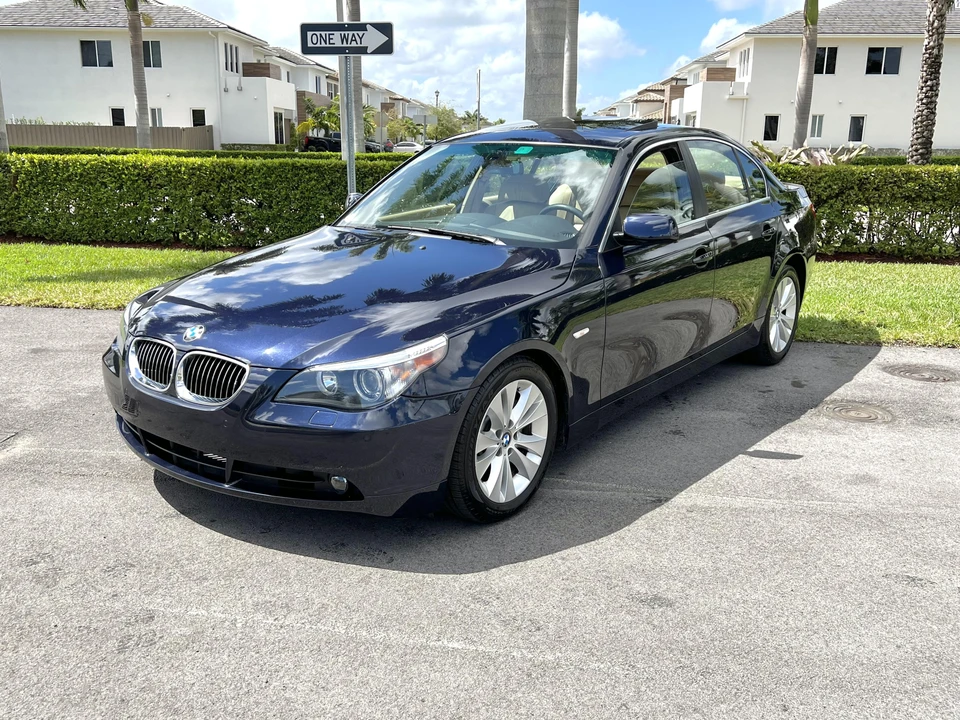 2004 BMW E60 545i & 550i Sedan - Image 8 of 31