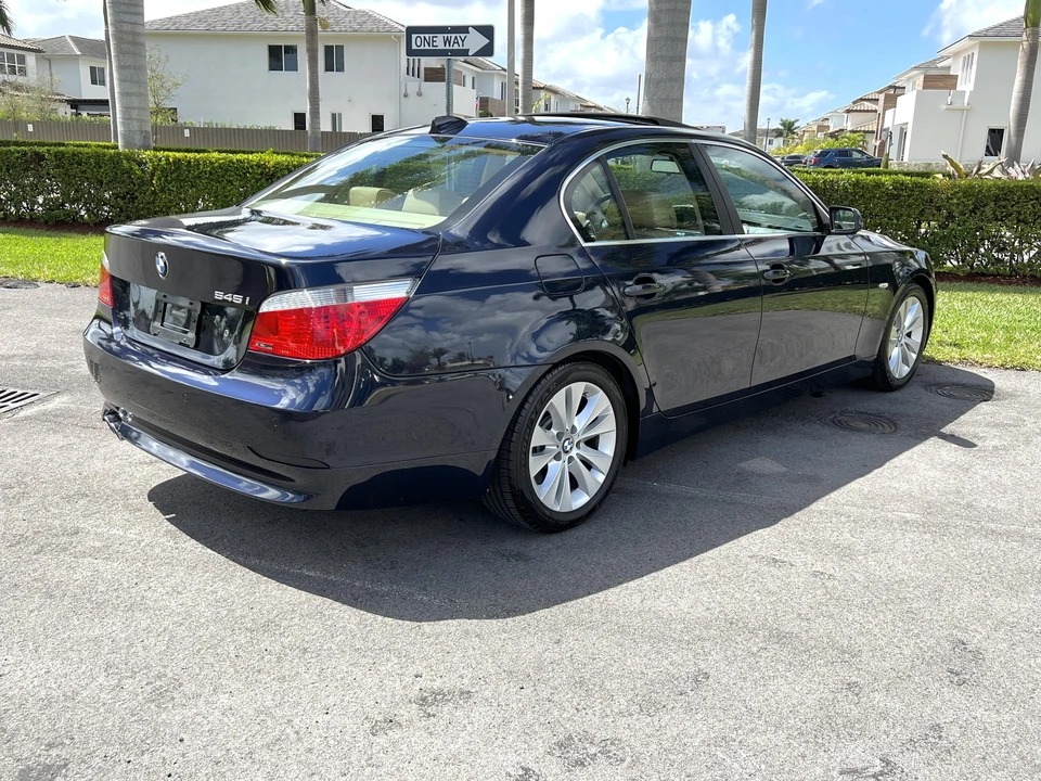 2004 BMW E60 545i & 550i Sedan - Image 22 of 31