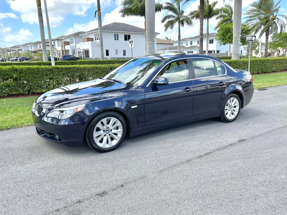 2004 BMW E60 545i & 550i Sedan - Image 9 of 31