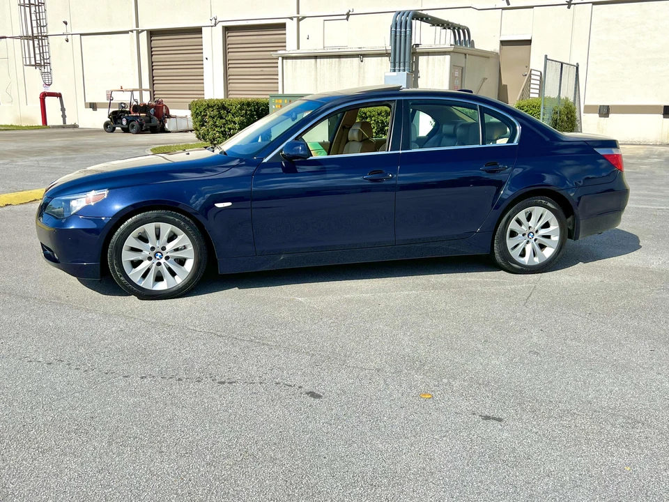 2004 BMW E60 545i & 550i Sedan - Image 12 of 31