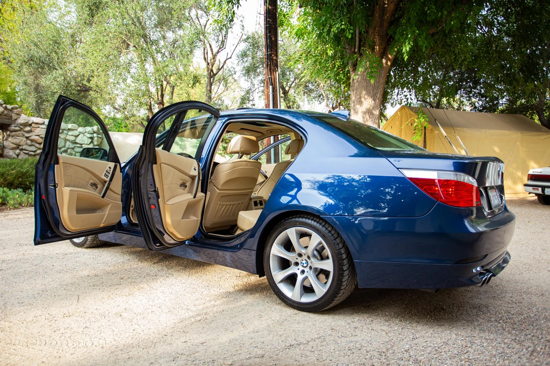2004 BMW E60 545i & 550i Sedan - Image 29 of 31