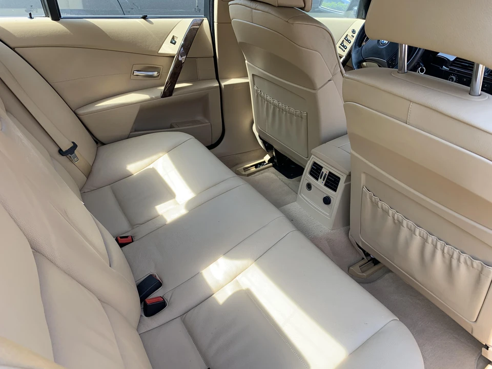 2004 BMW E60 545i & 550i Sedan - Image 27 of 31