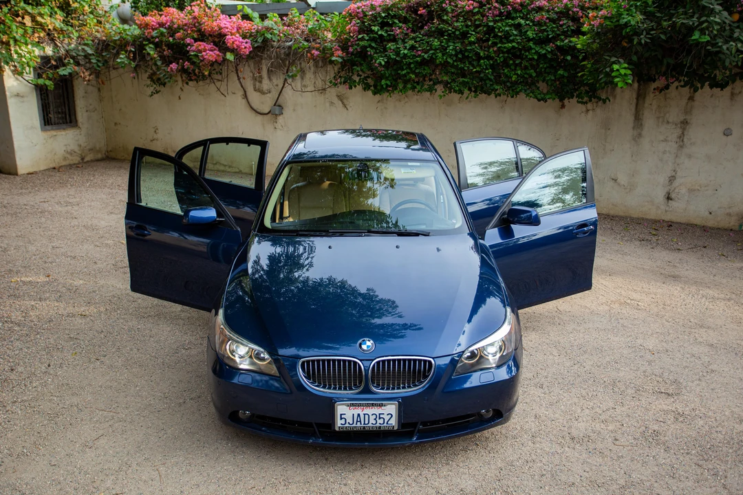 2004 BMW E60 545i & 550i Sedan - Image 6 of 31