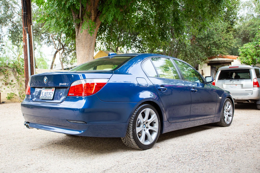 2004 BMW E60 545i & 550i Sedan - Image 3 of 31