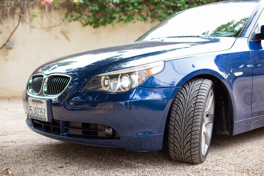 2004 BMW E60 545i & 550i Sedan - Image 8 of 31