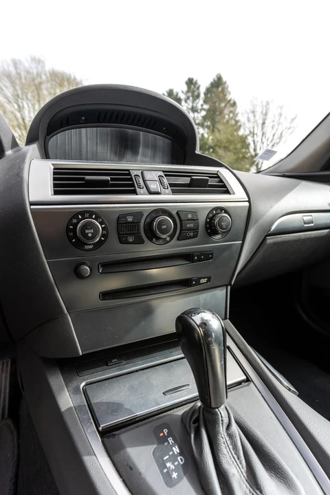 2004 BMW E63/E64 645Ci & 650i - Image 27 of 31