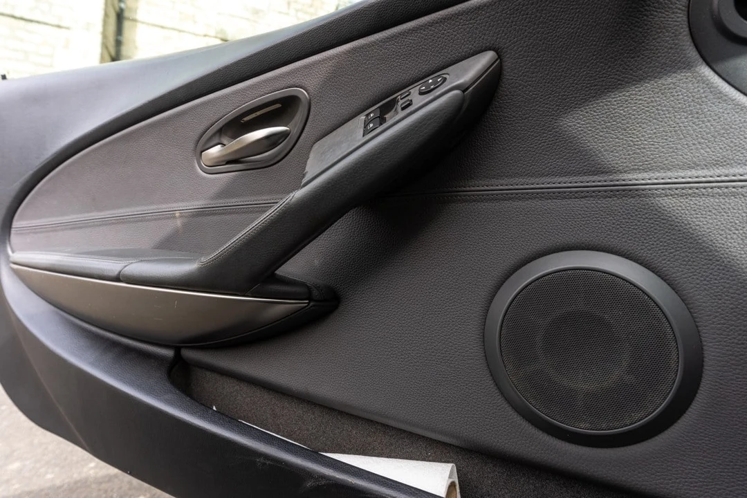 2004 BMW E63/E64 645Ci & 650i - Image 21 of 31