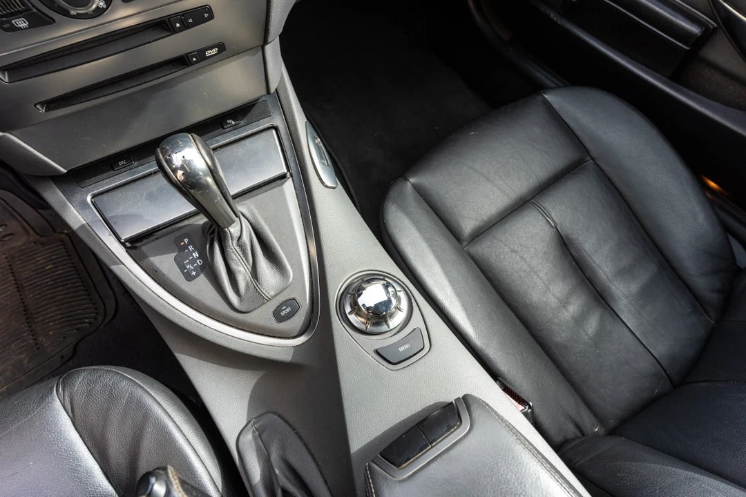 2004 BMW E63/E64 645Ci & 650i - Image 28 of 31