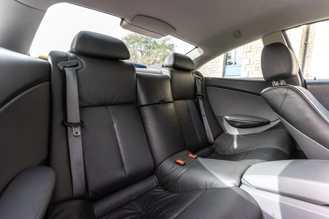2004 BMW E63/E64 645Ci & 650i - Image 17 of 31