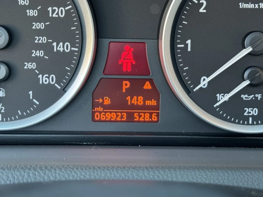 2004 BMW E63/E64 645Ci & 650i - Image 8 of 13