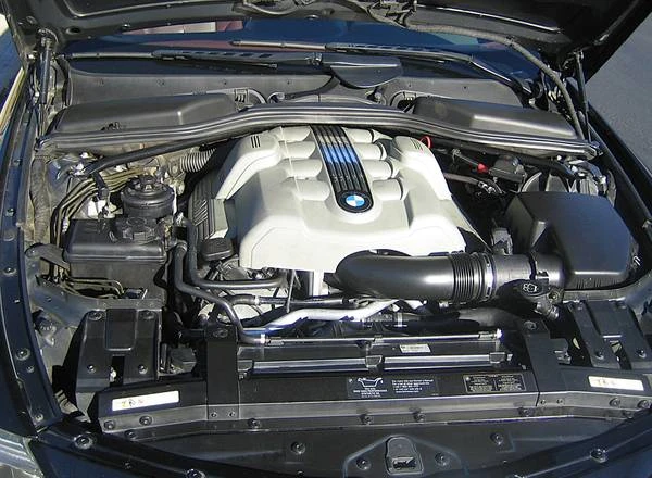 2004 BMW E63/E64 645Ci & 650i - Image 11 of 21