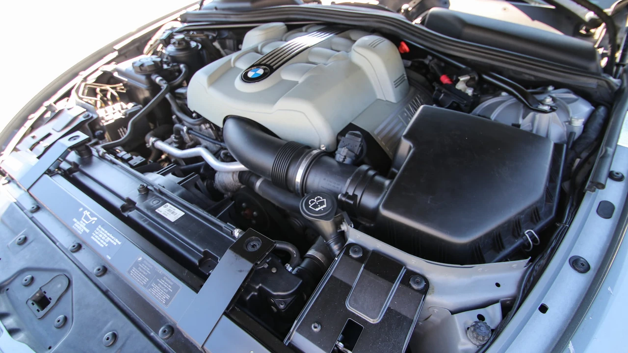2004 BMW E63/E64 645Ci & 650i - Image 11 of 31