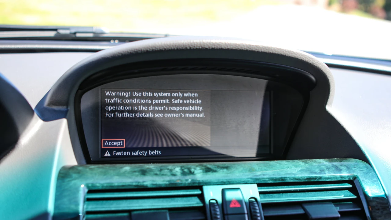 2004 BMW E63/E64 645Ci & 650i - Image 14 of 31