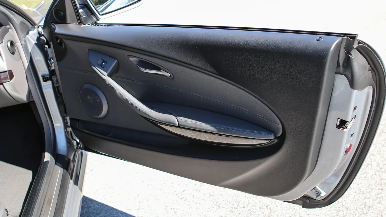 2004 BMW E63/E64 645Ci & 650i - Image 17 of 31